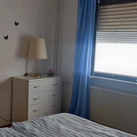 Schoene 3 Zi. Ferienwohnung Vor Den Toren Frankfurt Dreieich Buitenkant foto